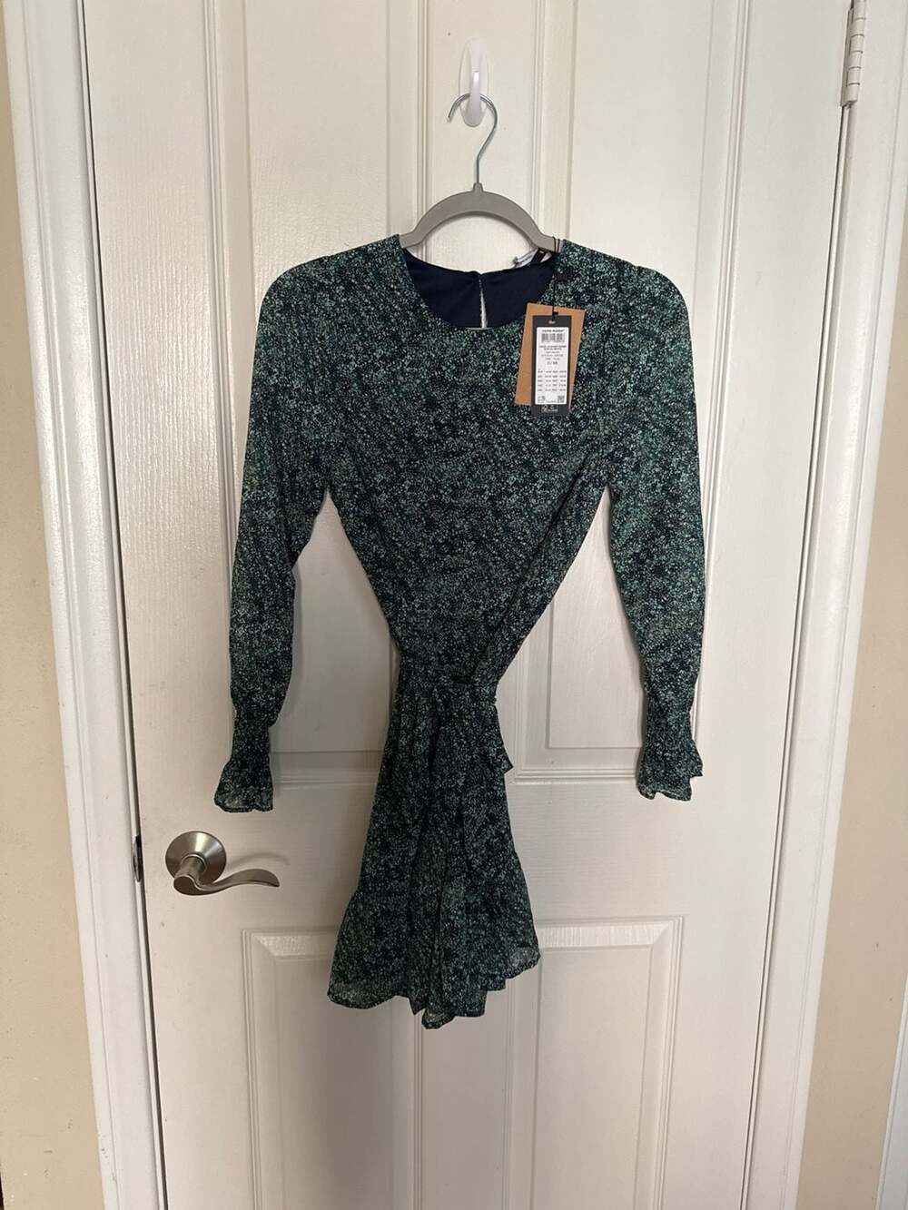 Vero Moda Vmida Long Sleeve Short Dress in Night Sky/Ida Green Pattern